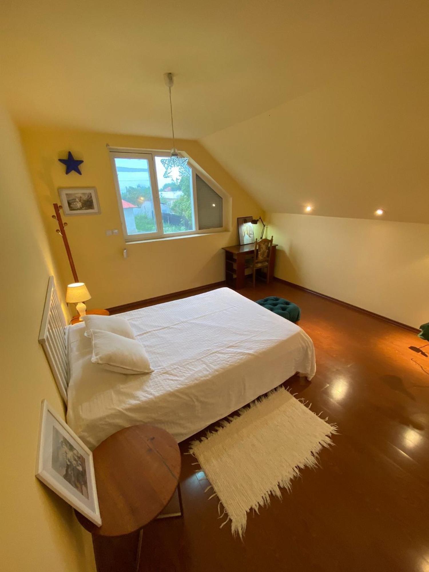 Cosy Bedroom For 2 With Balcony In A Family Villa Turnu Măgurele المظهر الخارجي الصورة