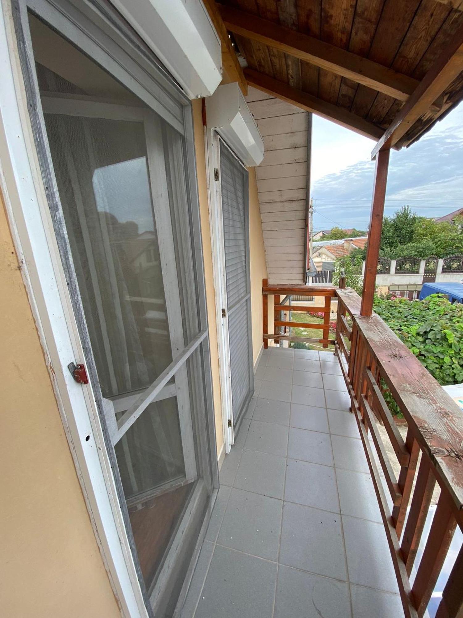 Cosy Bedroom For 2 With Balcony In A Family Villa Turnu Măgurele المظهر الخارجي الصورة